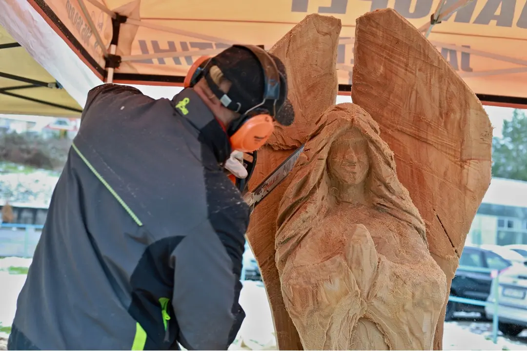 FOTO: Nový drevený betlehem obohatí Vianoce v Kanianke, foto 31