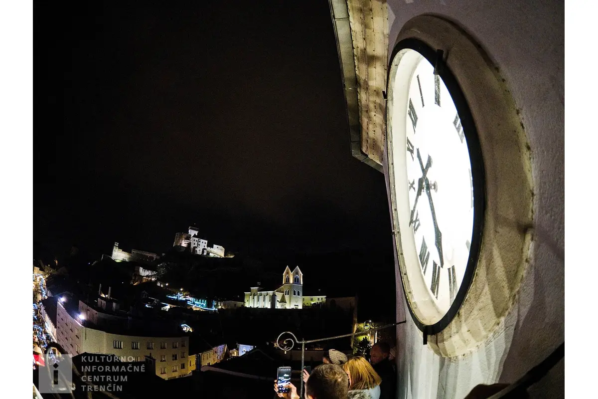 FOTO: Dnes večer navštívi námestie v Trenčíne Mikuláš, foto 5