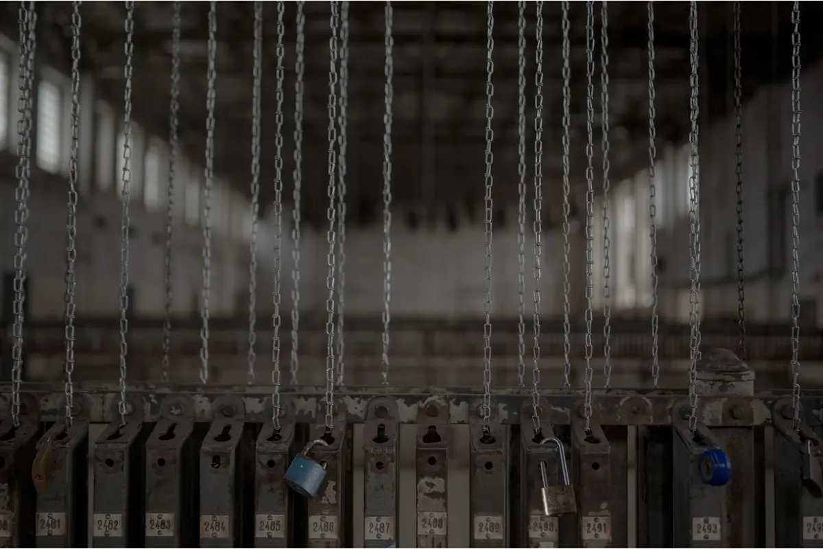 FOTO: Búranie banského triediča v Handlovej, foto 7