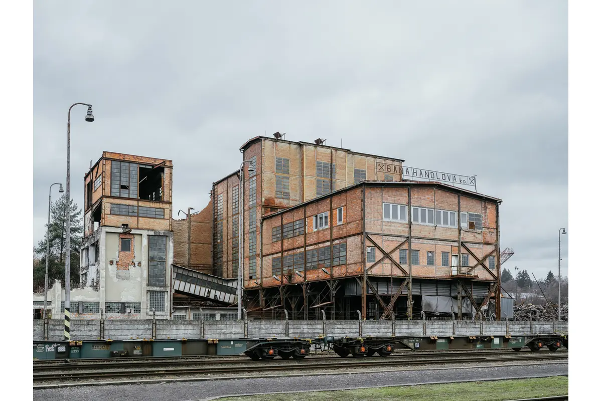 FOTO: Búranie banského triediča v Handlovej, foto 15