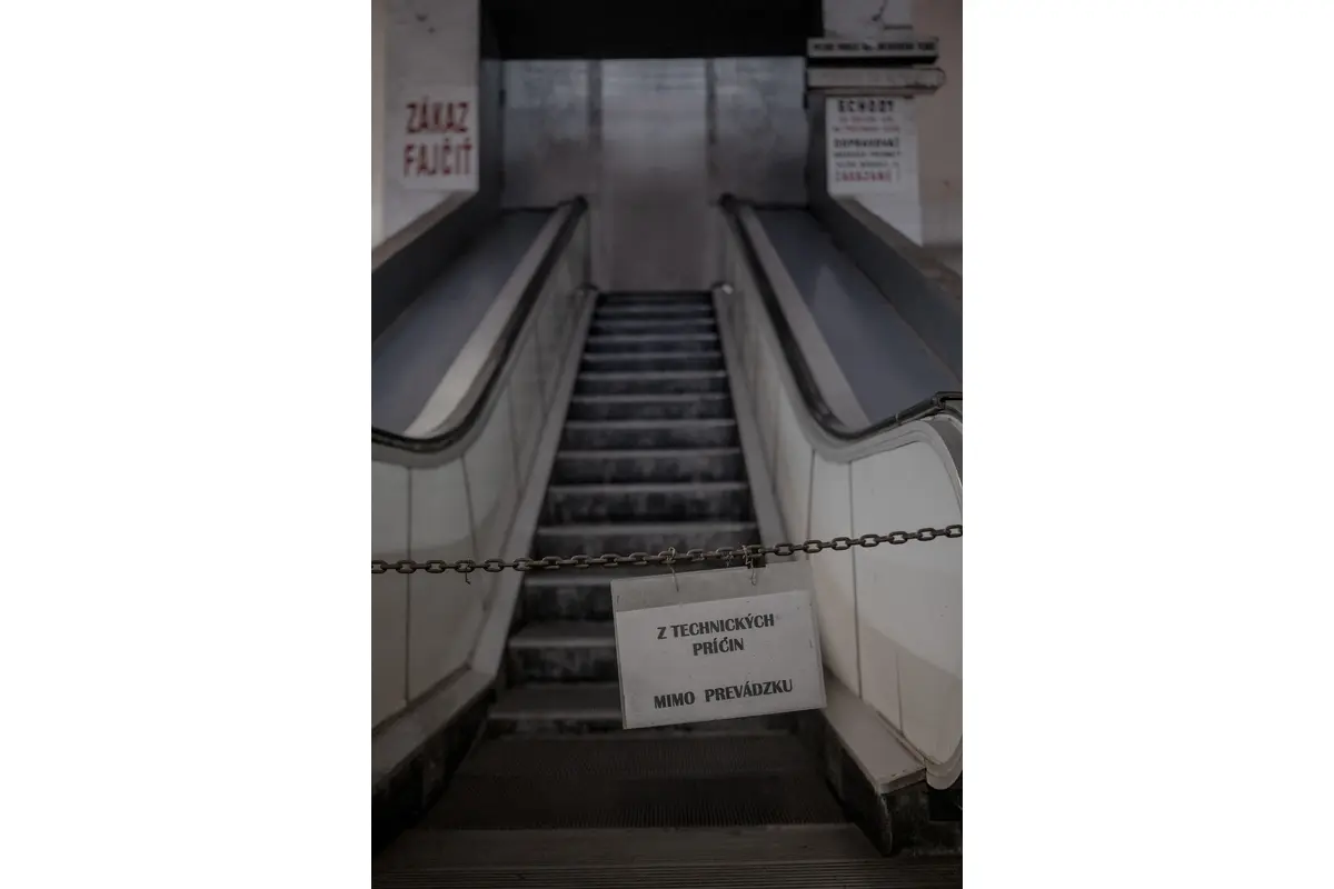 FOTO: Búranie banského triediča v Handlovej, foto 18