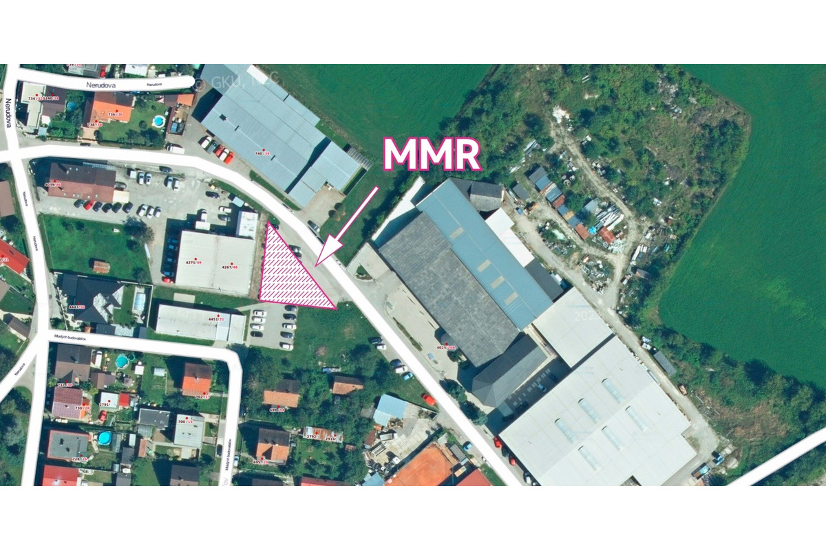 FOTO: Štyri nové plochy pre bezplatné parkovanie v Dubnici nad Váhom, foto 4