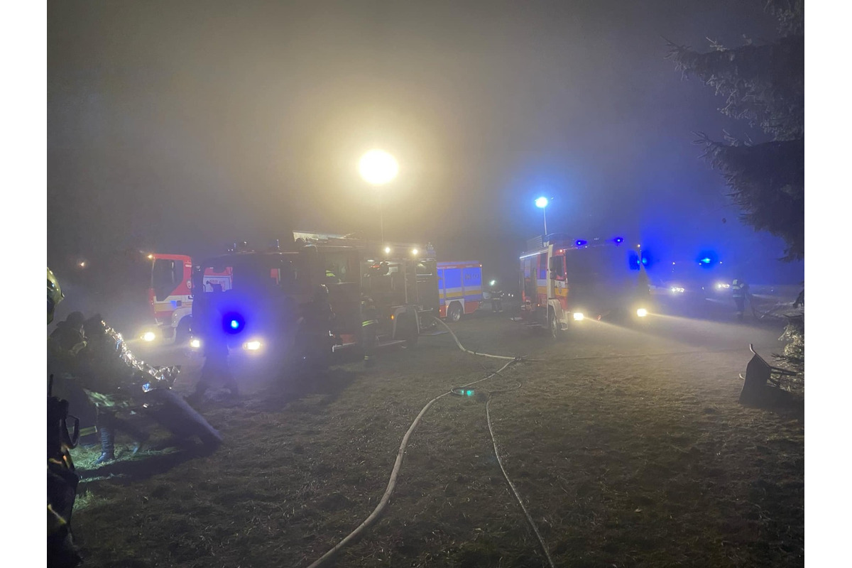 FOTO: Požiar v obci Poruba, foto 6