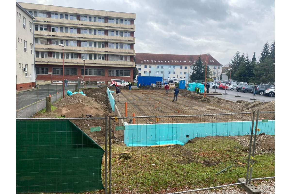 FOTO: Budova nového centra vo Fakultnej nemocnici v Trenčíne naberá reálne kontúry, foto 4