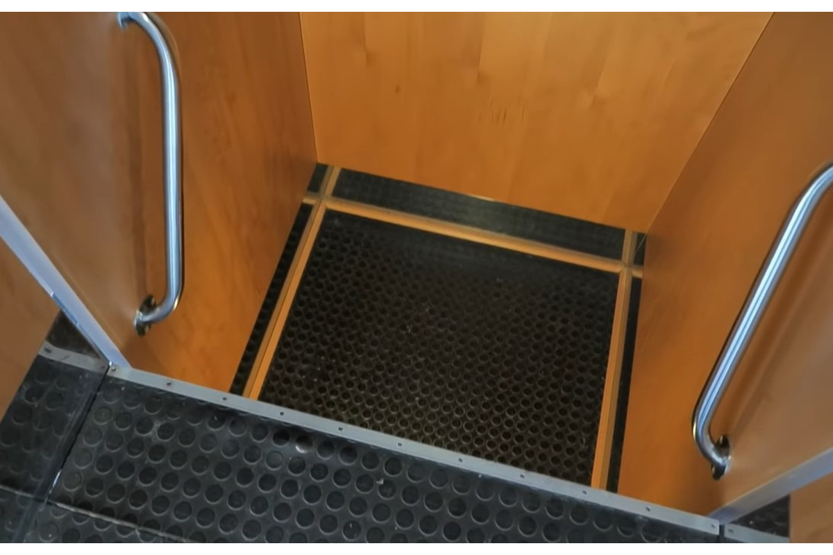 FOTO: Trenčanom chýba paternoster , foto 3