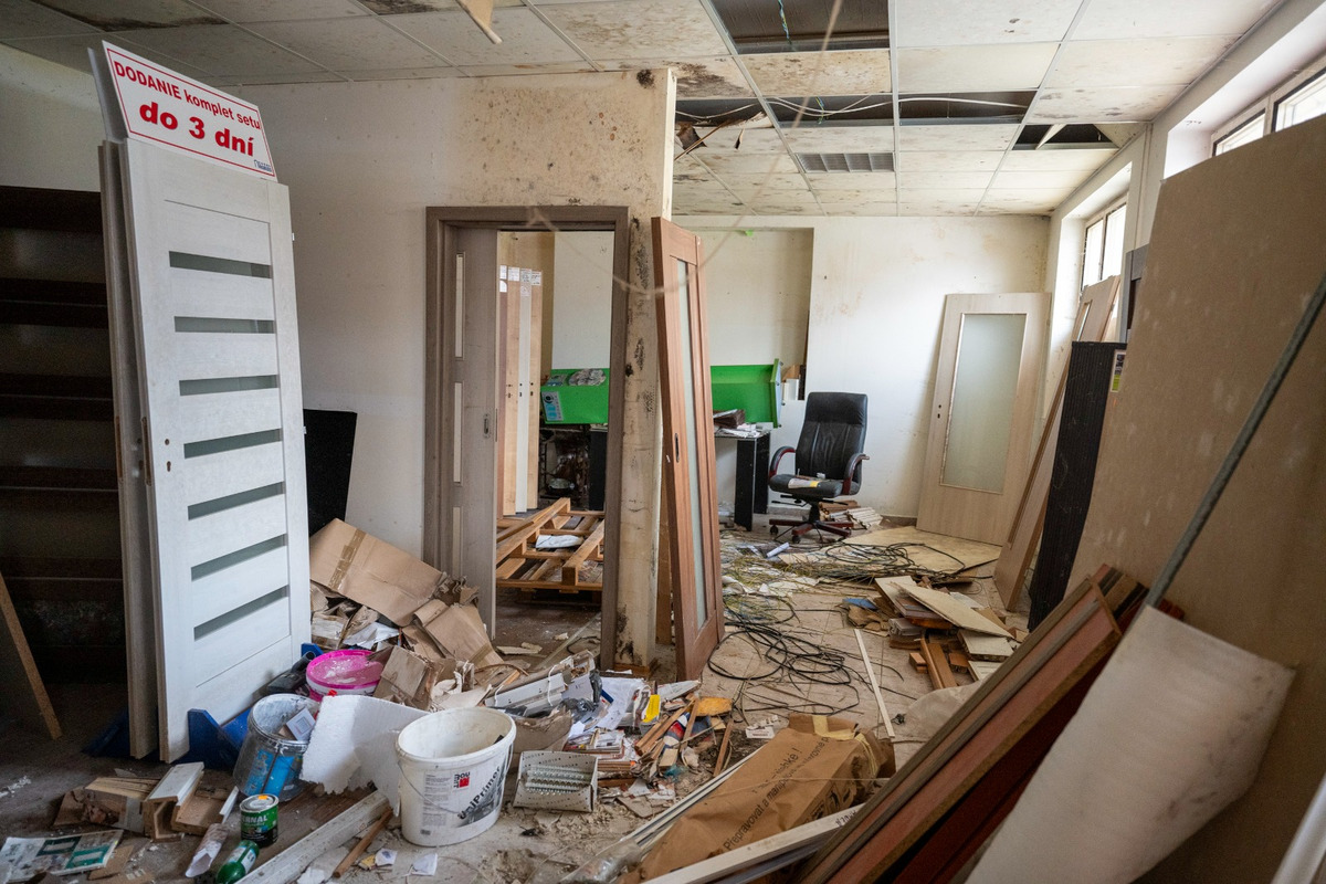 FOTO: V Novom Meste nad Váhom vyrastie nové bývanie. Z chátrajúceho objektu budú moderné byty, foto 8