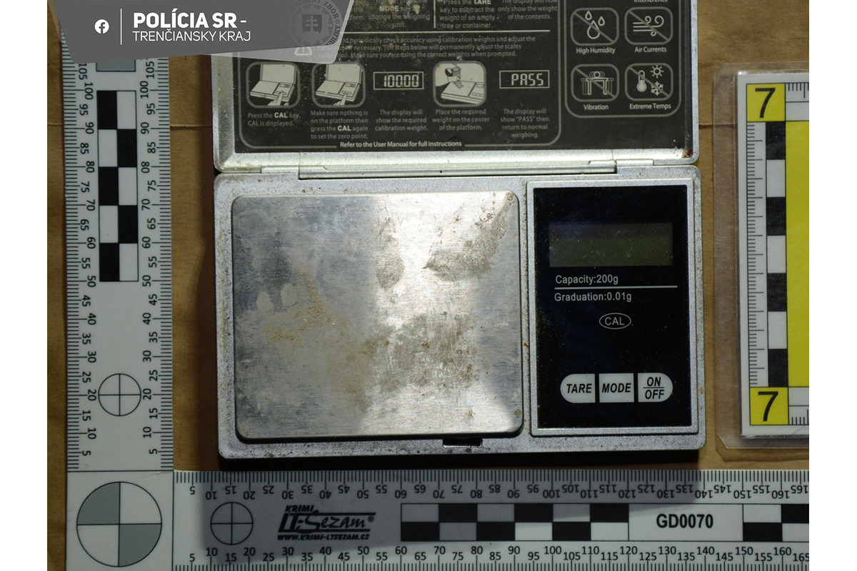 FOTO: Dvoch Trenčanov čaká súd za prechovávanie drog , foto 4