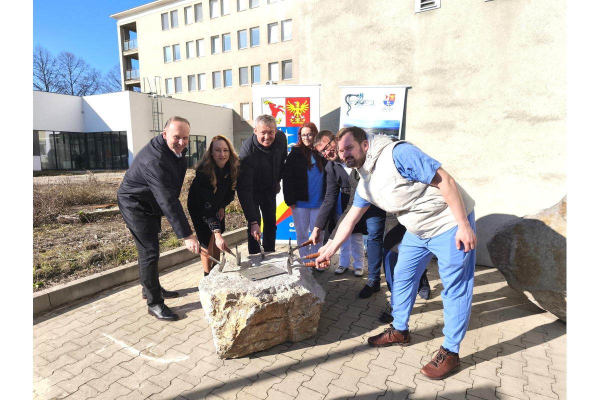FOTO: Bojnická nemocnica stavia nový pavilón: Zlepší hygienu a komfort pacientov, foto 3