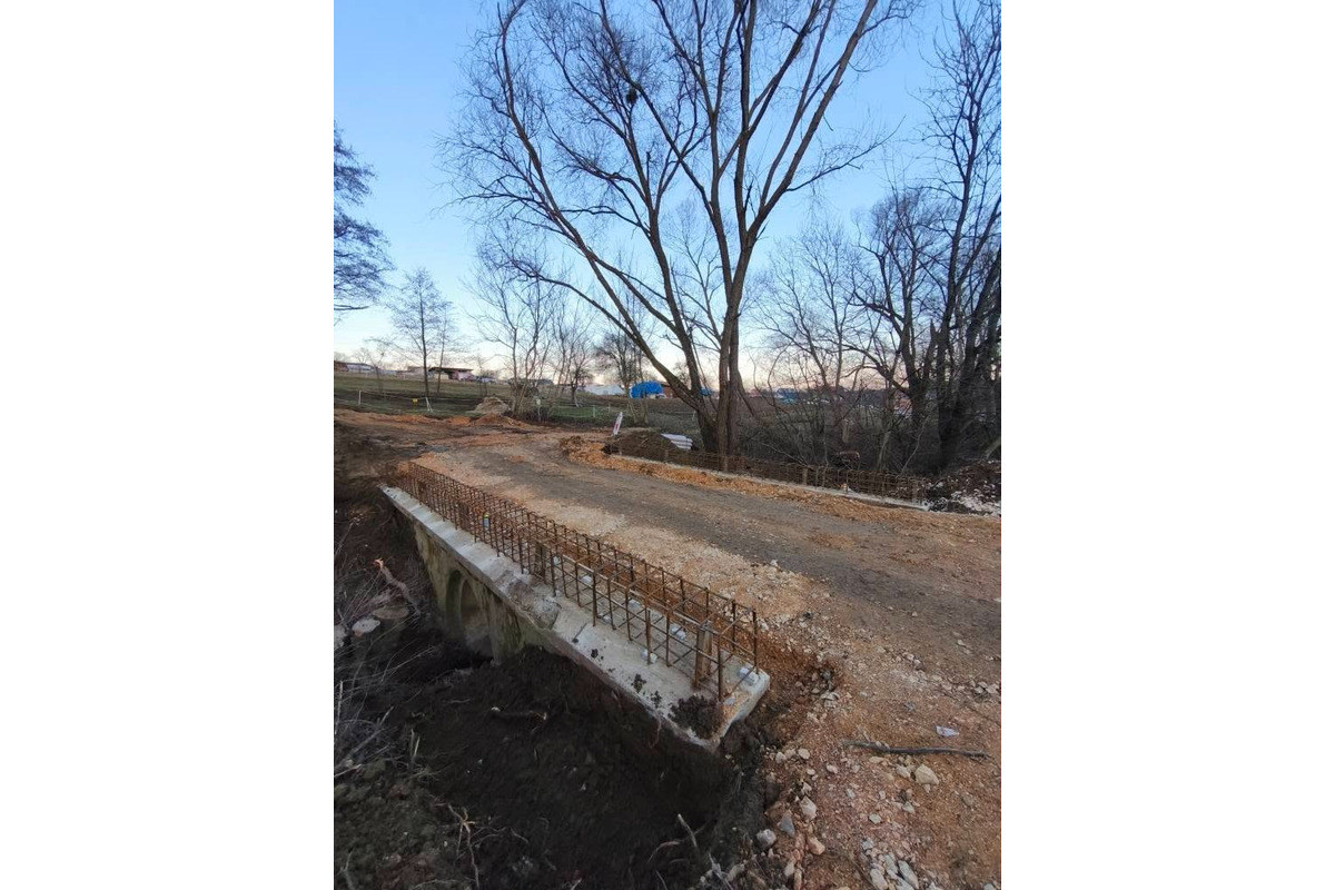 FOTO: Veľká rekonštrukcia ciest v Trenčianskom Jastrabom, foto 3