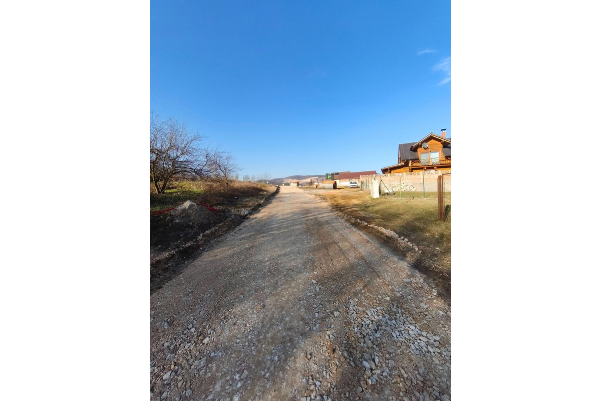 FOTO: Veľká rekonštrukcia ciest v Trenčianskom Jastrabom, foto 8