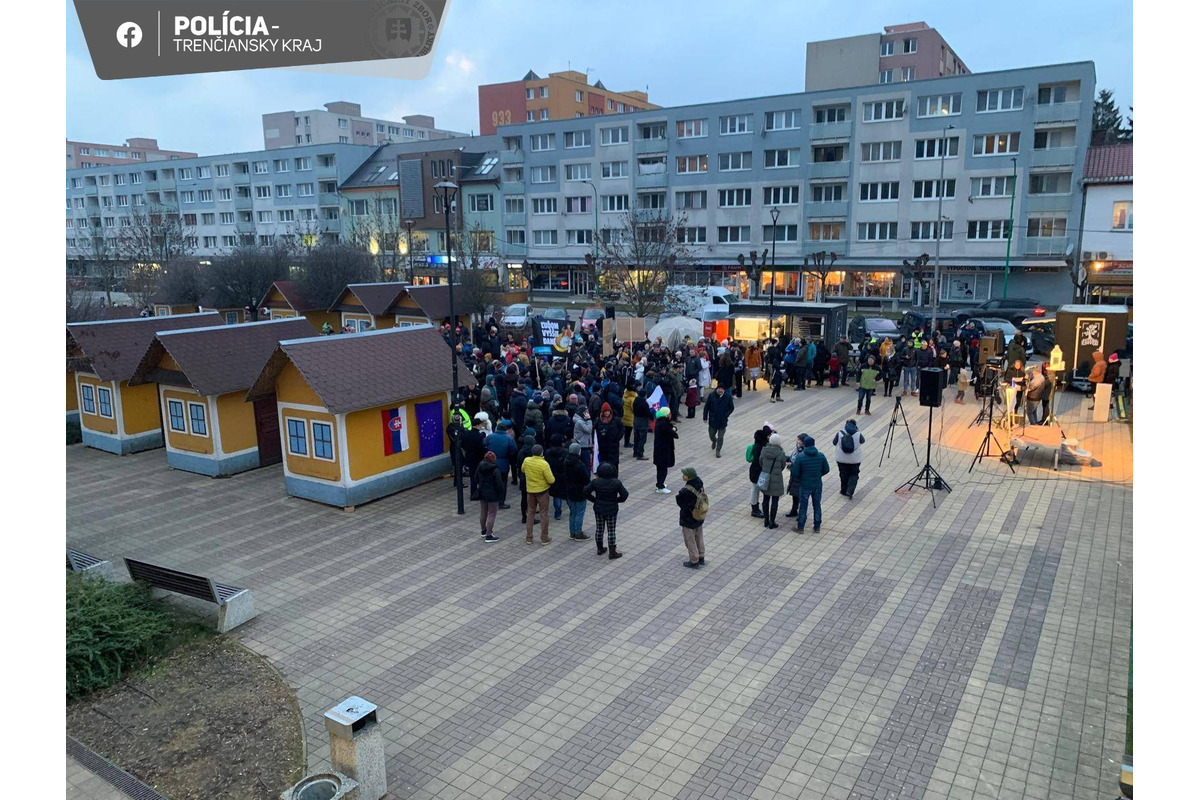 FOTO: Protesty v Trenčianskom kraji, foto 4