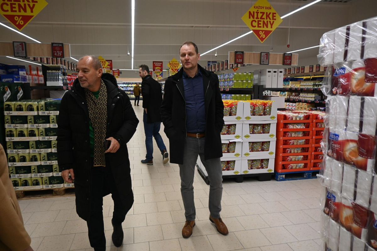 FOTO: Lidl v Starej Turej otvoril svoje brány. Nové pracovné miesta a projekt pomoci pre občanov, foto 7