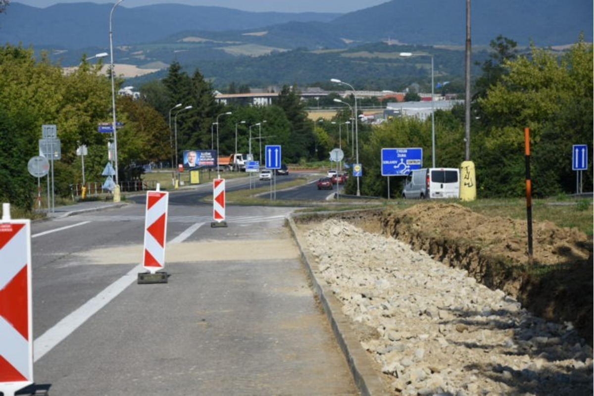 FOTO: Trenčín čaká zásadný výrub stromov pod sídliskom Juh, foto 3