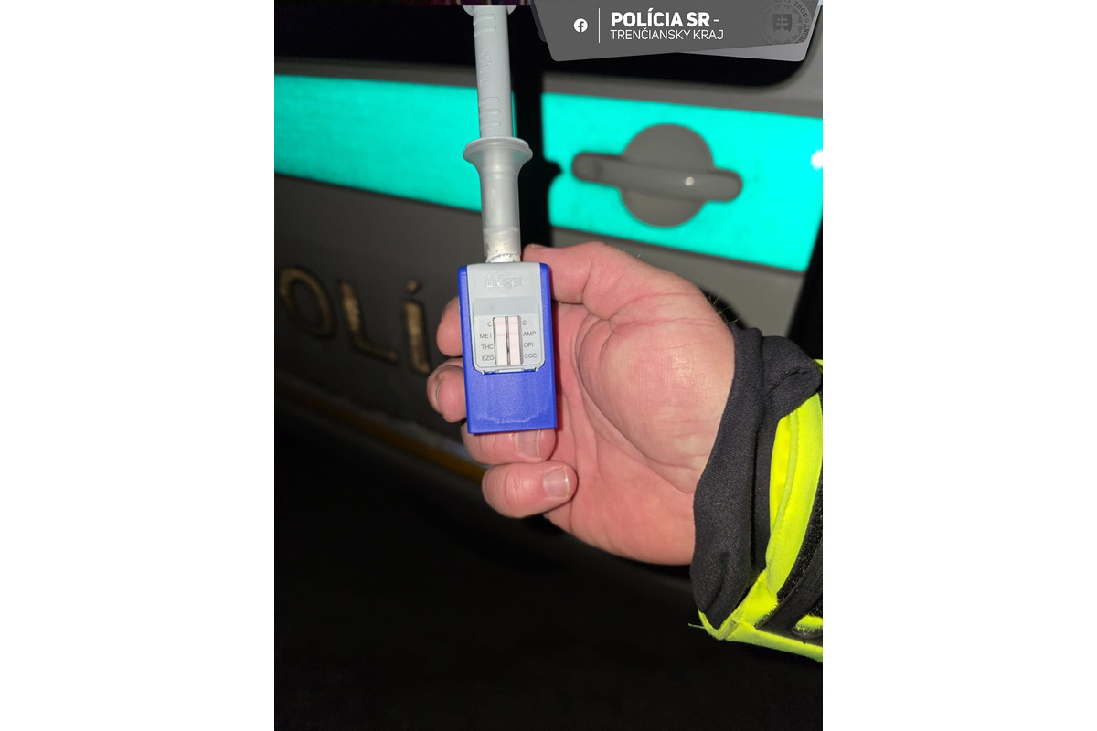 FOTO: Preventívna policajná akcia v okolí Bánoviec nad Bebravou, foto 2