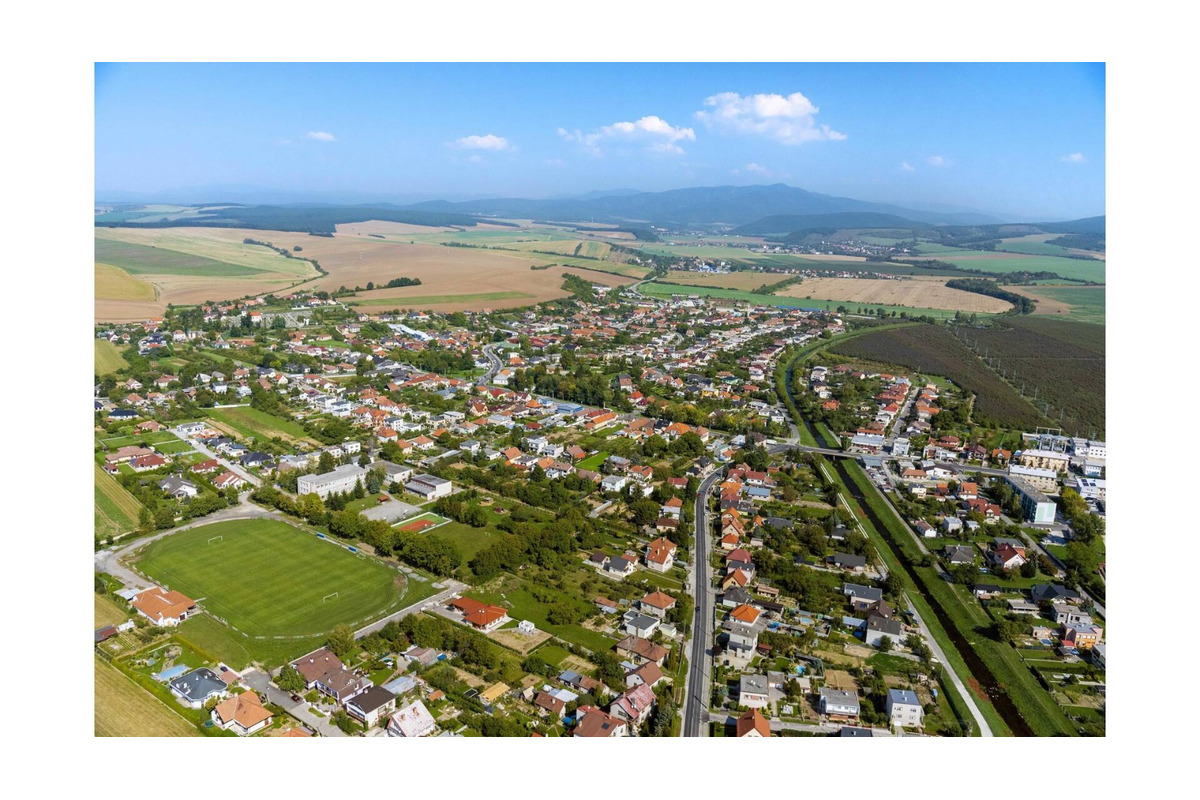 FOTO: V Partizánskom pribudnú štyri elektrobusy , foto 3