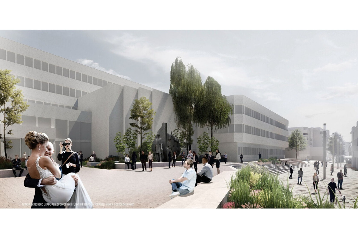 FOTO: Trenčania sa rozdeľujú na dva tábory, jedným prekáža rekonštrukcia, iní sa tešia , foto 3