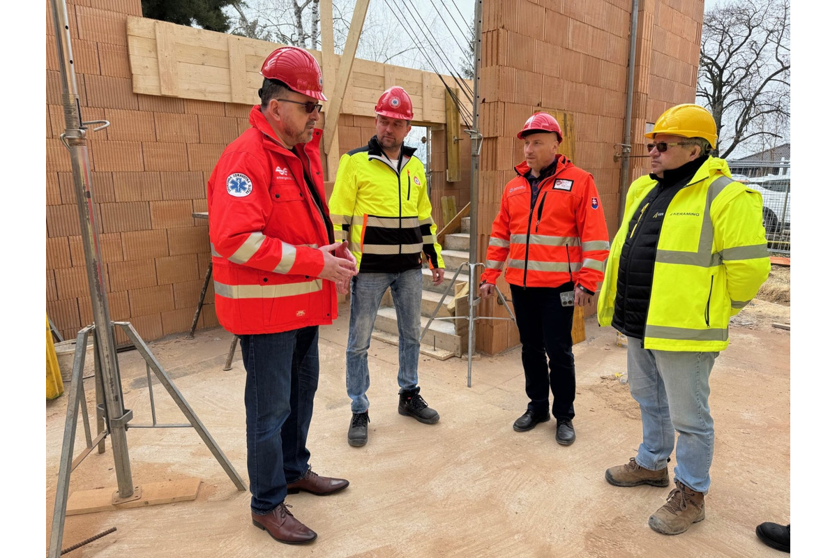 FOTO: Obyvatelia Partizánskeho budú mať k dispozícií rýchlejšiu pomoc v prípade núdze , foto 4