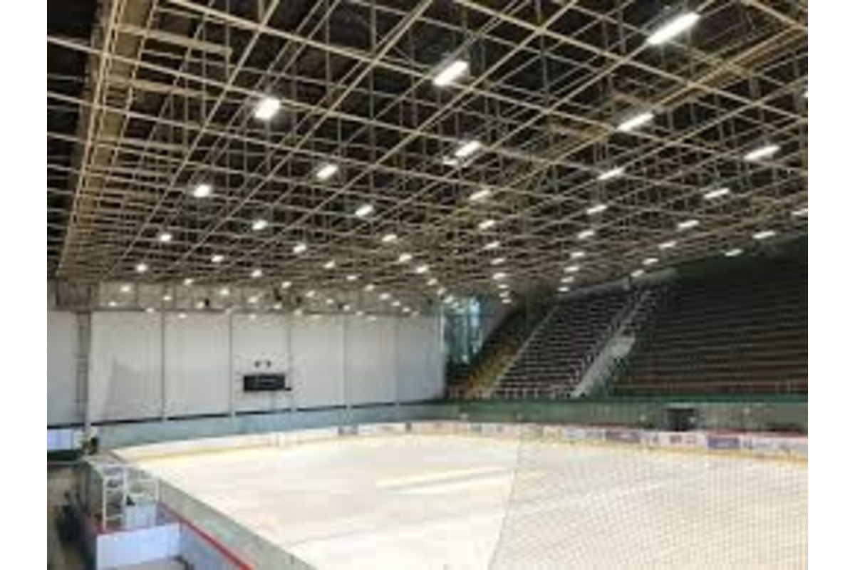 FOTO: Prievidžania môžu počas prázdnin využiť mimoriadne časy verejného korčuľovania , foto 1