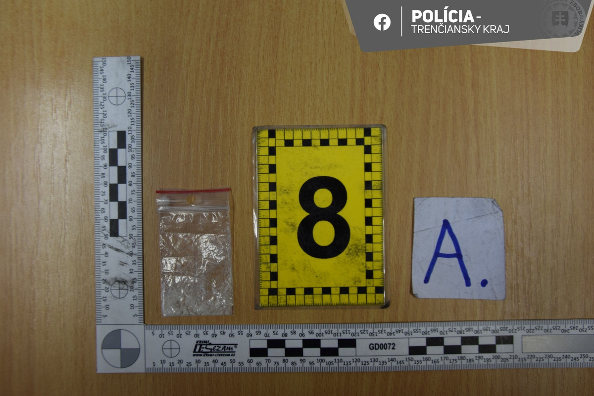 FOTO: Polícií sa podarilo chytiť ďalšieho dílera z Prievidze , foto 1