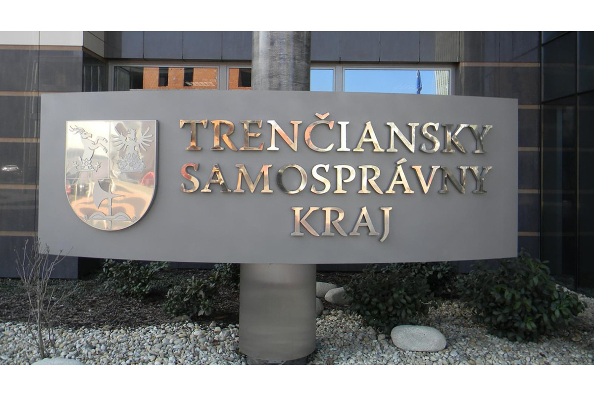 FOTO: Nemocnice z Trenčianskeho kraja zostávajú v správe TSK, foto 4