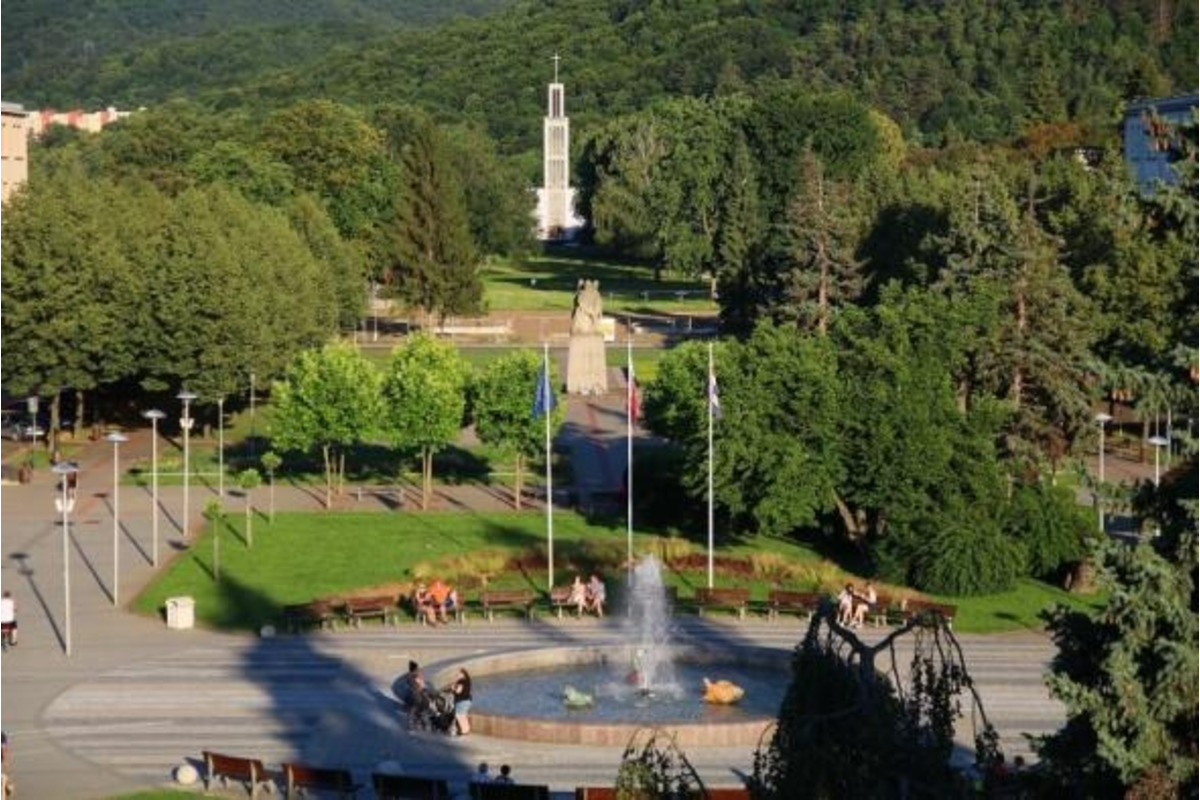 FOTO: Partizánske čaká niekoľko investičných akcií na Námestí SNP, foto 1