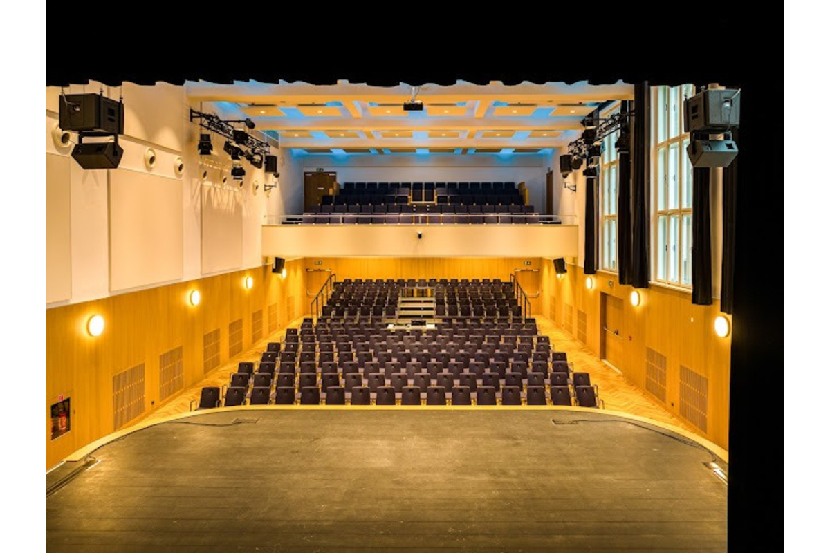 FOTO: Obyvatelia Trenčína si budú môcť vychutnať predstavenie živej hudby a nemého filmu , foto 1