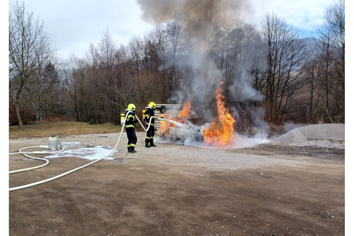 FOTO: Februárové zásahy hasičov v Trenčianskom kraji, foto 6