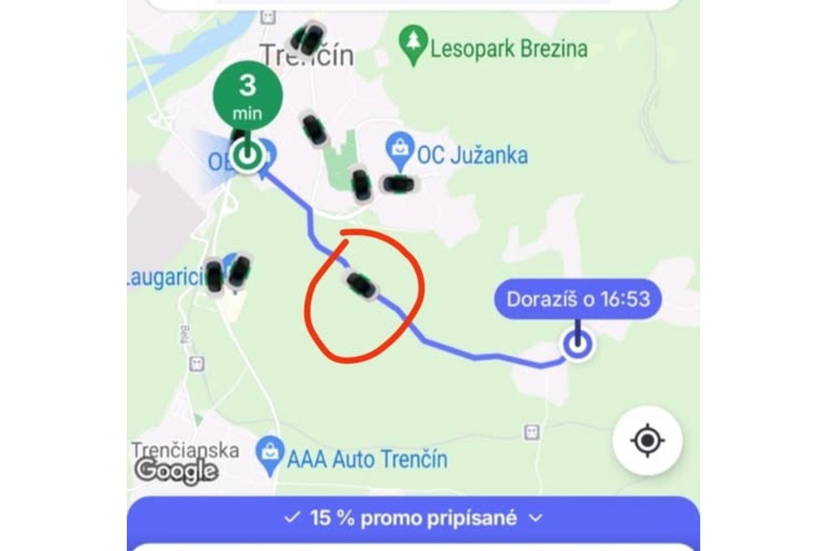 FOTO: Obyvatelia Trenčína sa stážujú na nebezpečné jazdy taxikárov , foto 1