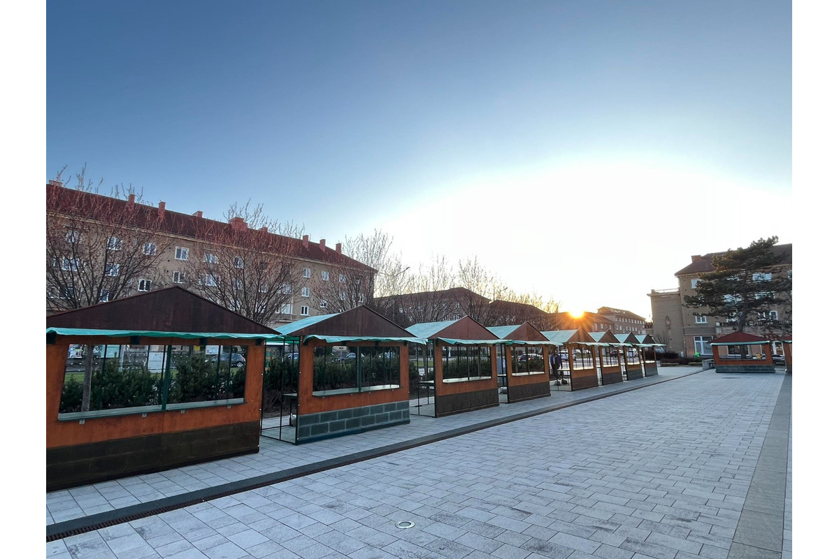 FOTO: Miestne trhovisko v Prievidze prechádza rekonštrukciou, stánky sú presťahované , foto 1