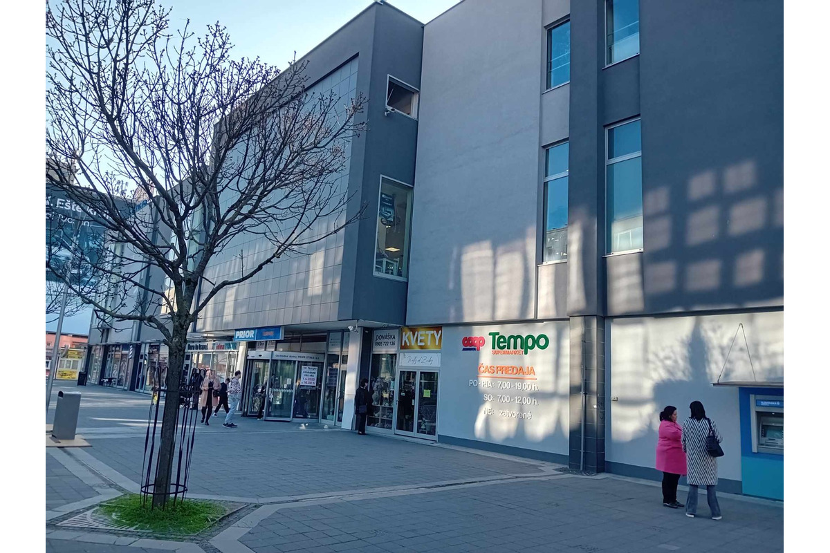 FOTO: Nová predajňa COOP Jednota v Trenčíne, foto 1