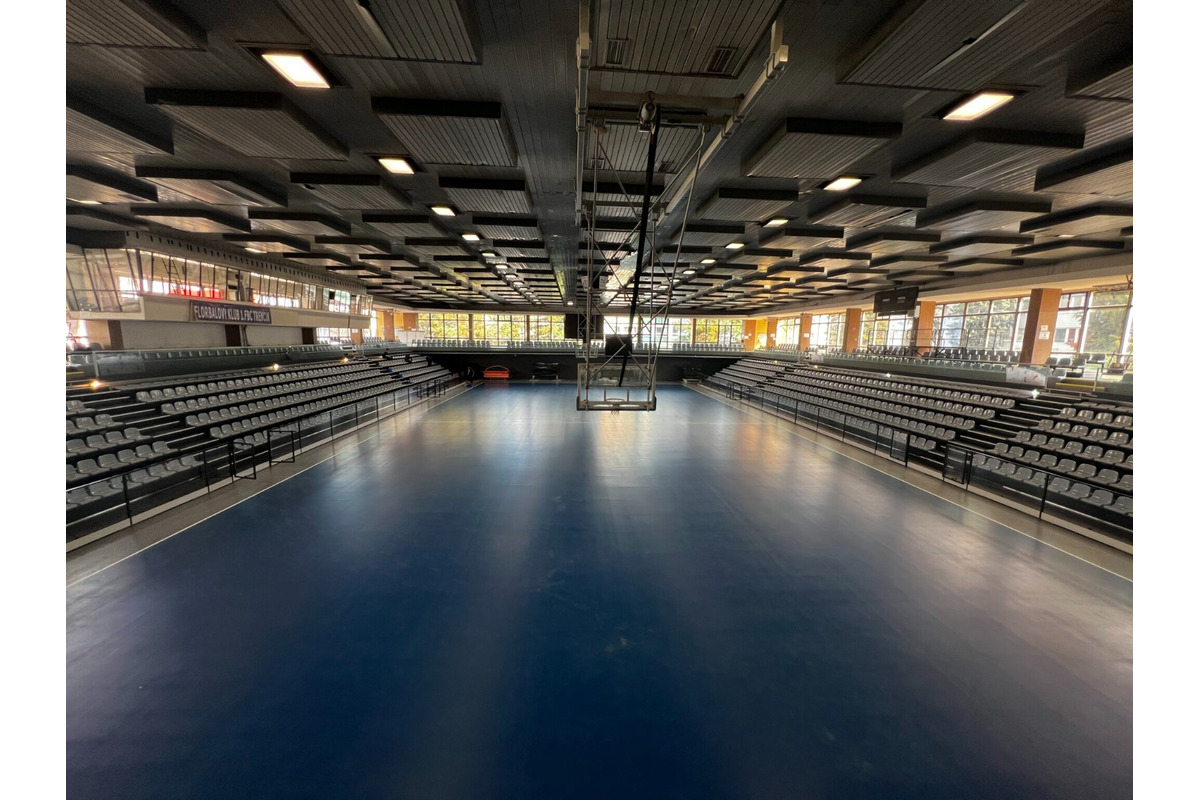 FOTO: Rekonštrukcia haly na Sihoti vrcholí. Mesto investovalo vyše milión eur, foto 1