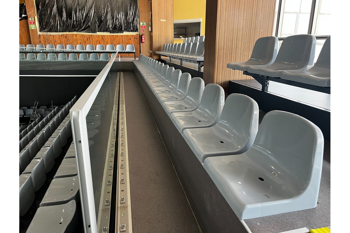 FOTO: Rekonštrukcia haly na Sihoti vrcholí. Mesto investovalo vyše milión eur, foto 6