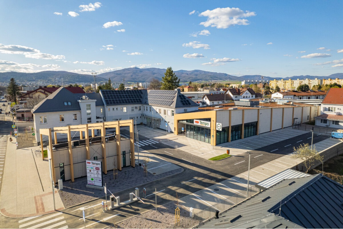FOTO: Mesto Prievidza sa môže pochváliť najväčšou nonstop predajňou Coop Jednota, foto 3