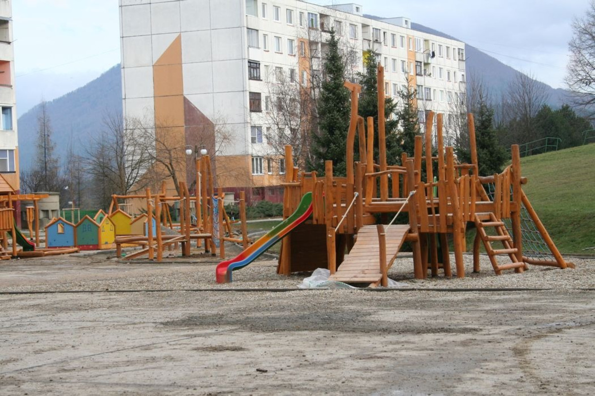 FOTO: Ihriská v Považskej Bystrici prešli kontrolou aj údržbou , foto 7