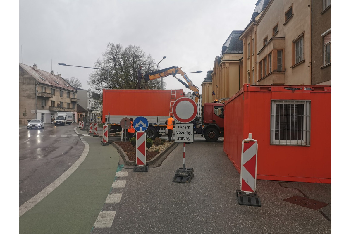 FOTO: Srdce Trenčína sa mení, Námestie sv. Anny prechádza premenou, foto 3