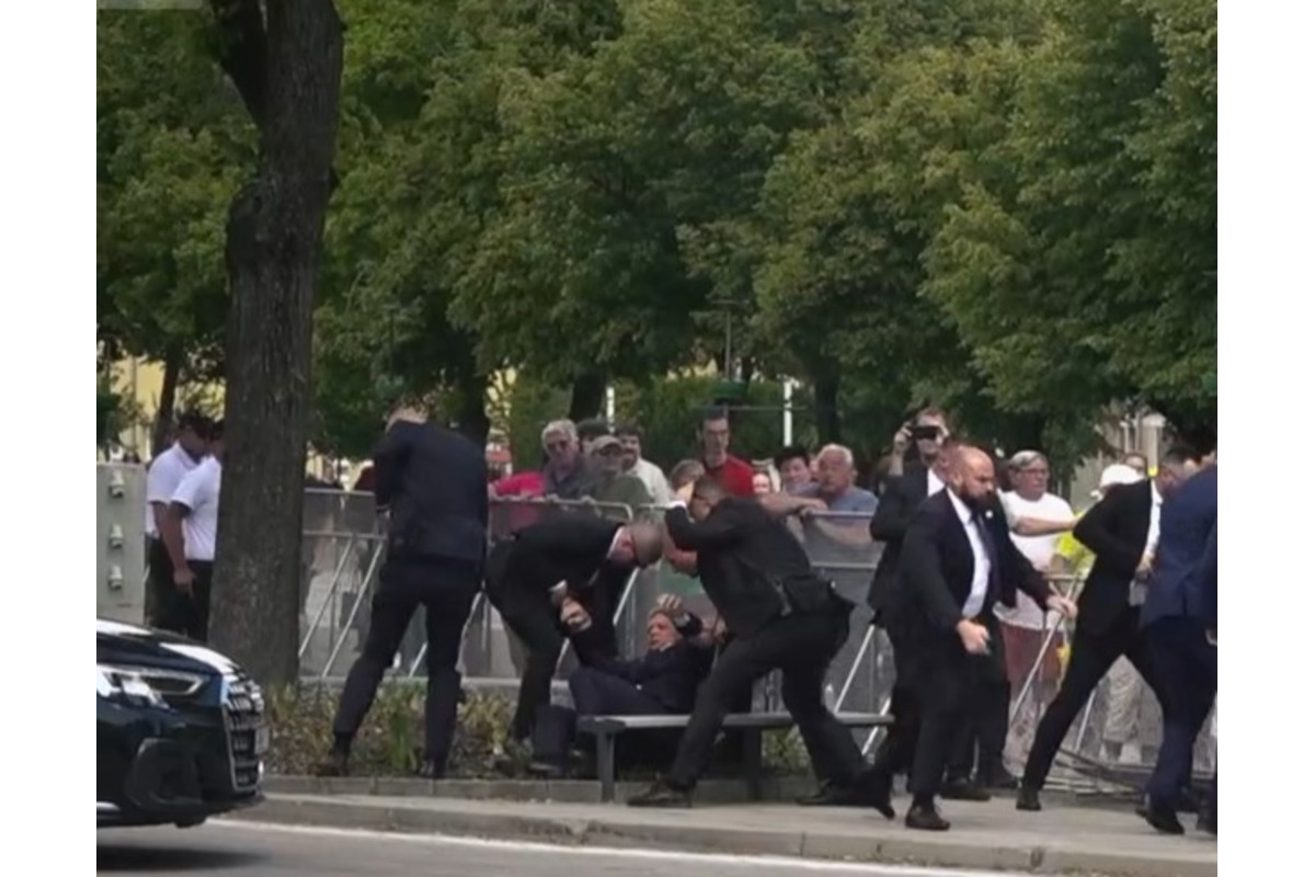 FOTO: Fínska televízia zverejnila nové zábery z atentátu na Fica, foto 1