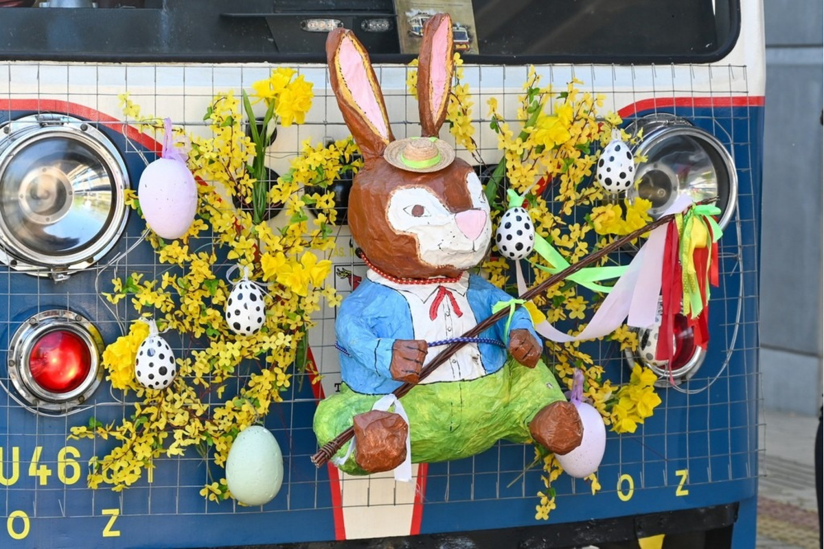 FOTO: Veľkonočnú električku sprevádzalo takmer tisíc cestujúcich, foto 2