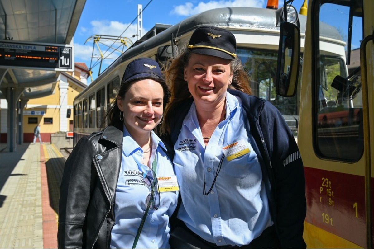 FOTO: Veľkonočnú električku sprevádzalo takmer tisíc cestujúcich, foto 11