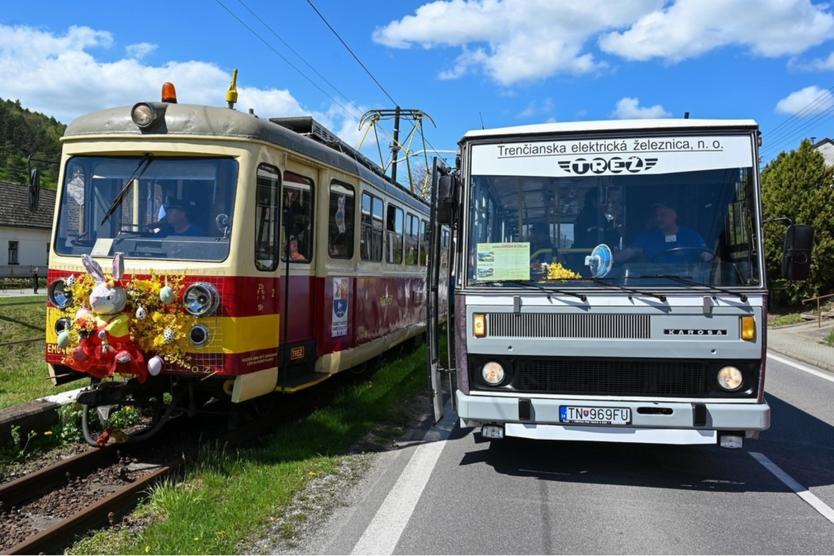 FOTO: Veľkonočnú električku sprevádzalo takmer tisíc cestujúcich, foto 12