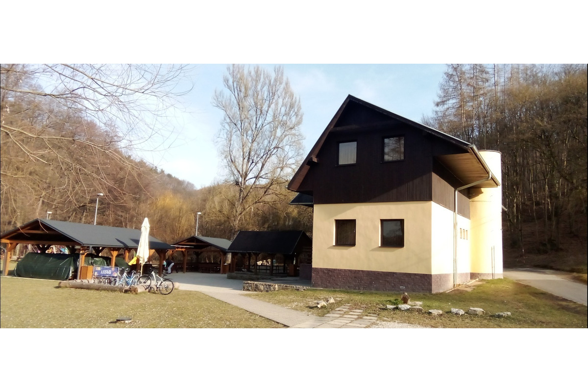 FOTO: V trenčianskom penzióne robia údajne najlepšie langoše na Slovensku , foto 2