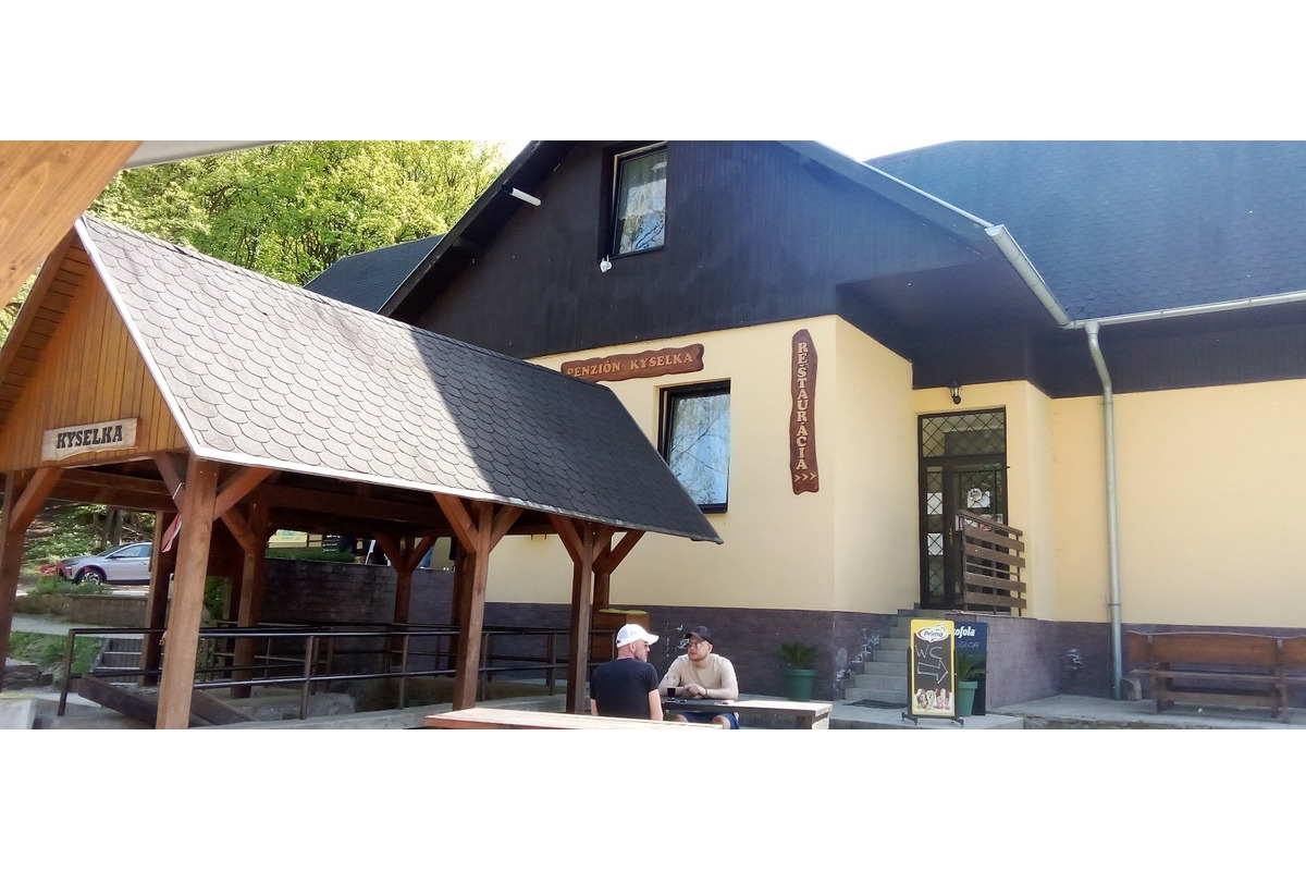 FOTO: V trenčianskom penzióne robia údajne najlepšie langoše na Slovensku , foto 3