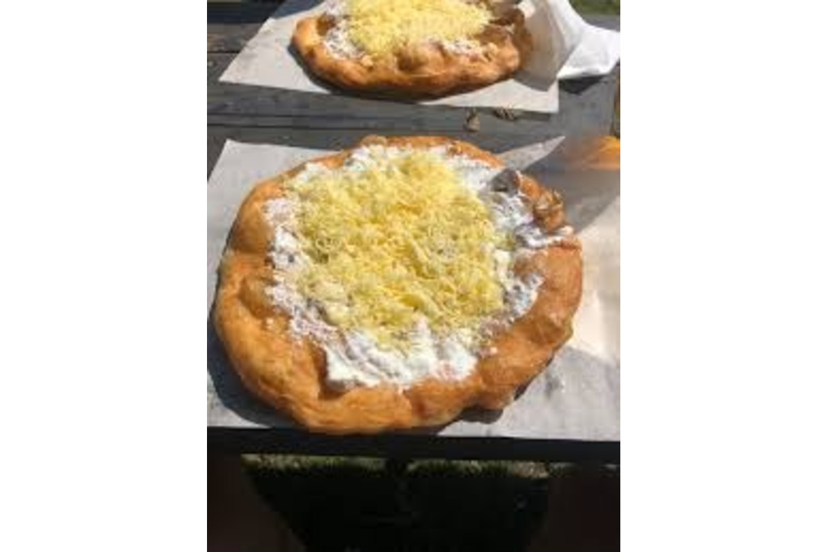 FOTO: V trenčianskom penzióne robia údajne najlepšie langoše na Slovensku , foto 5