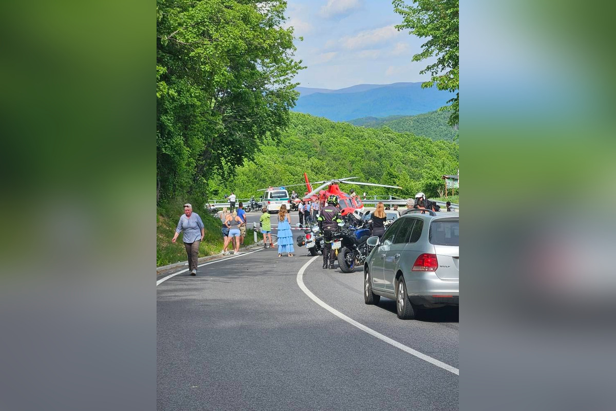 FOTO: Na Skýcove došlo ku vážnej dopravnej nehode , foto 2