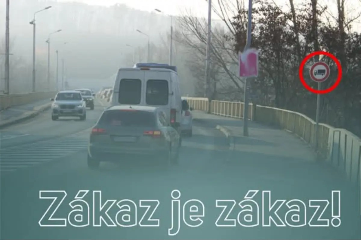 FOTO: Obyvatelia Trenčína sa opravy starého mostu len tak rýchlo nedočkajú , foto 2