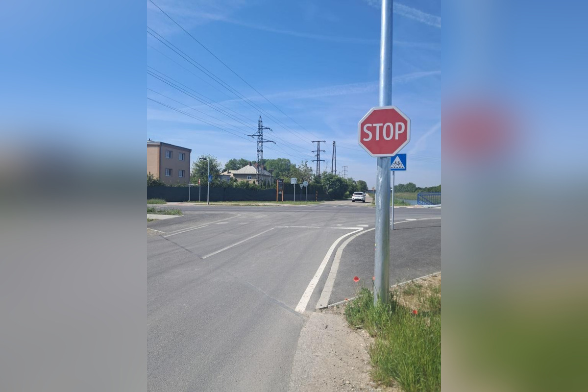 FOTO: Ilavčania sa dlhodobo sťažujú na nepriehľadnú križovatku, radnica našla riešenie , foto 2