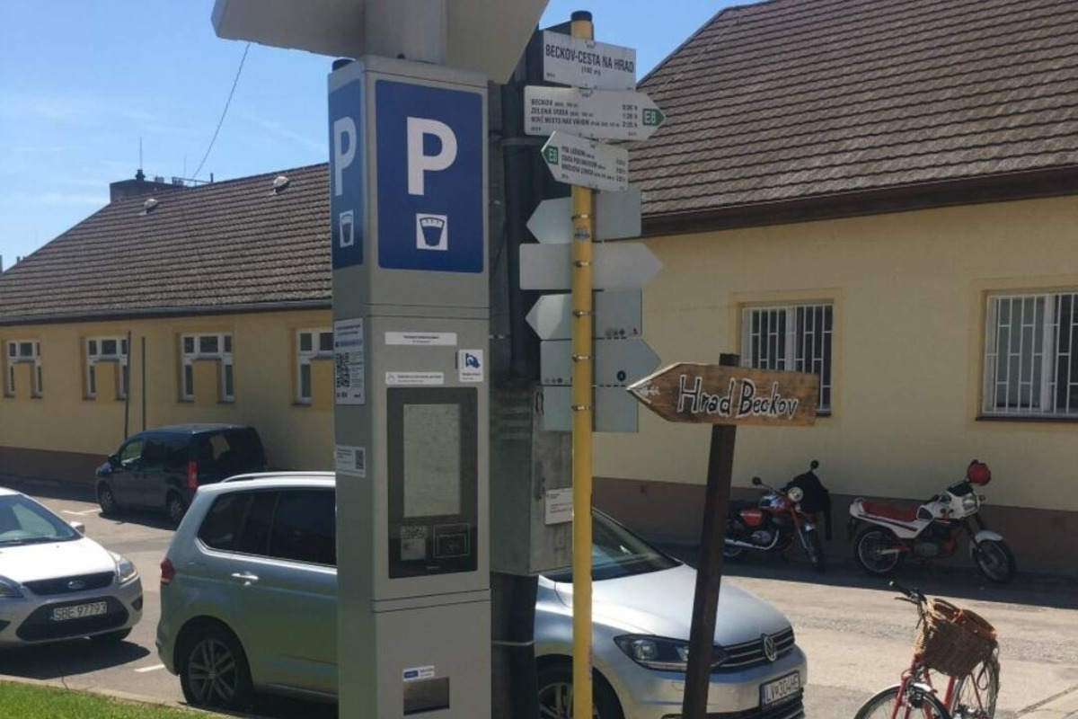 FOTO: Lovec hradov vytvoril video manuál, ako sa pohodlne a bezpečne dostať na hrad Beckov , foto 1