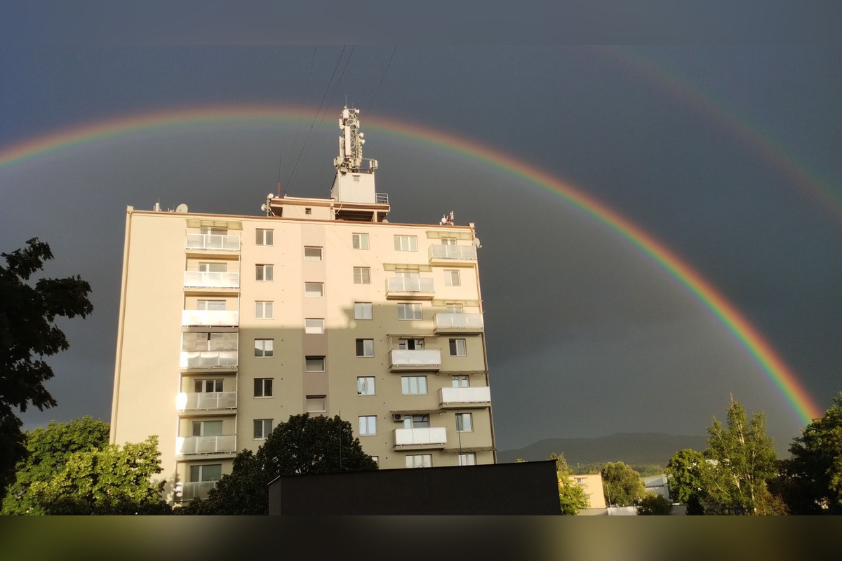 FOTO: Nadšení Prievidžania cez víkend zachytávali dúhu nad mestom, pozrite si jedinečné zábery, foto 9