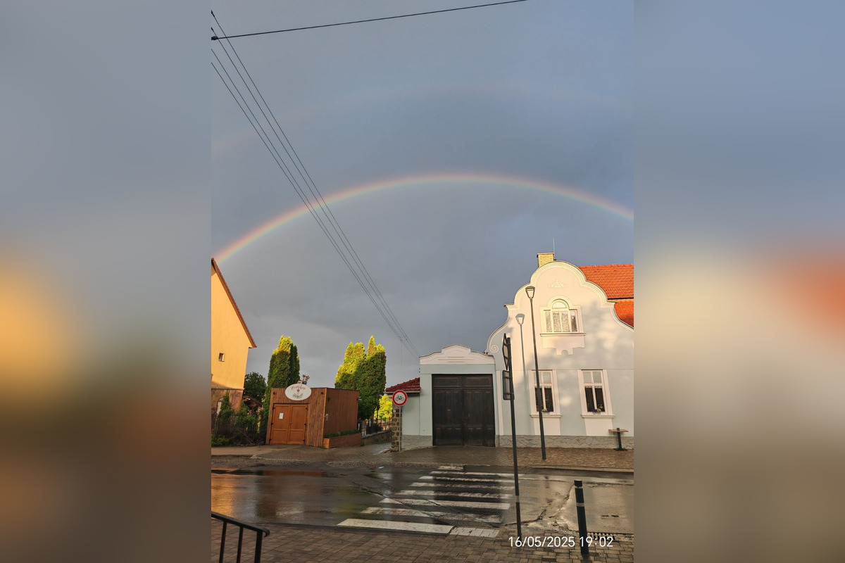 FOTO: Nadšení Prievidžania cez víkend zachytávali dúhu nad mestom, pozrite si jedinečné zábery, foto 16