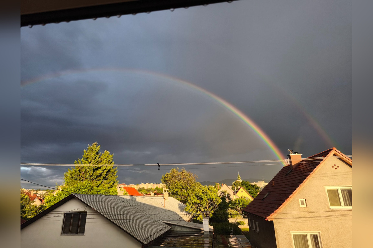 FOTO: Nadšení Prievidžania cez víkend zachytávali dúhu nad mestom, pozrite si jedinečné zábery, foto 17