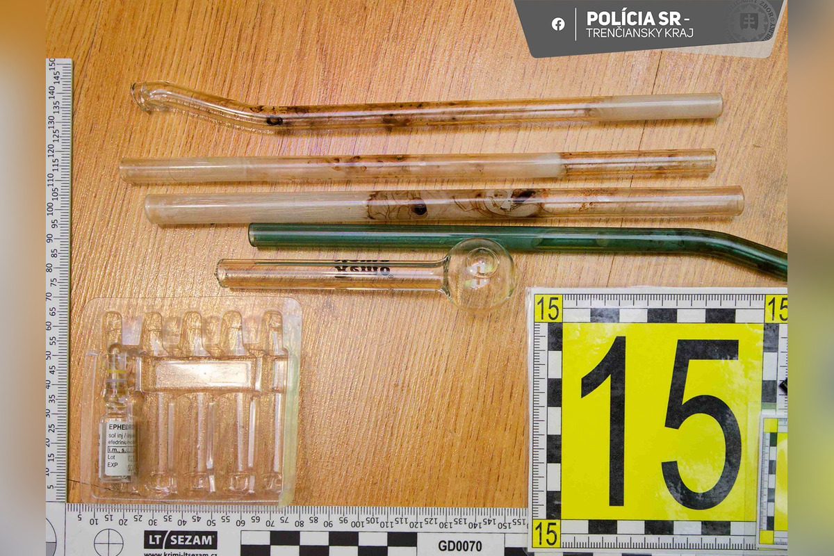 FOTO: Kriminálna polícia zastavila drogový biznis v Dubnici nad Váhom, foto 3